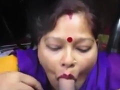 Desi aunty giving blowjob and deepthroat drank cum